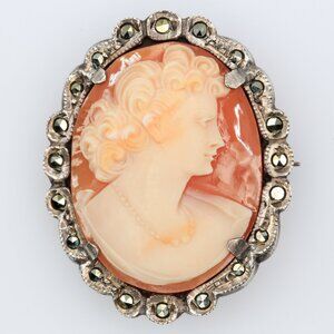 Vintage‎ Lovely Lady with Necklace Cameo Brooch Marcasites in 935 Silver 1940s